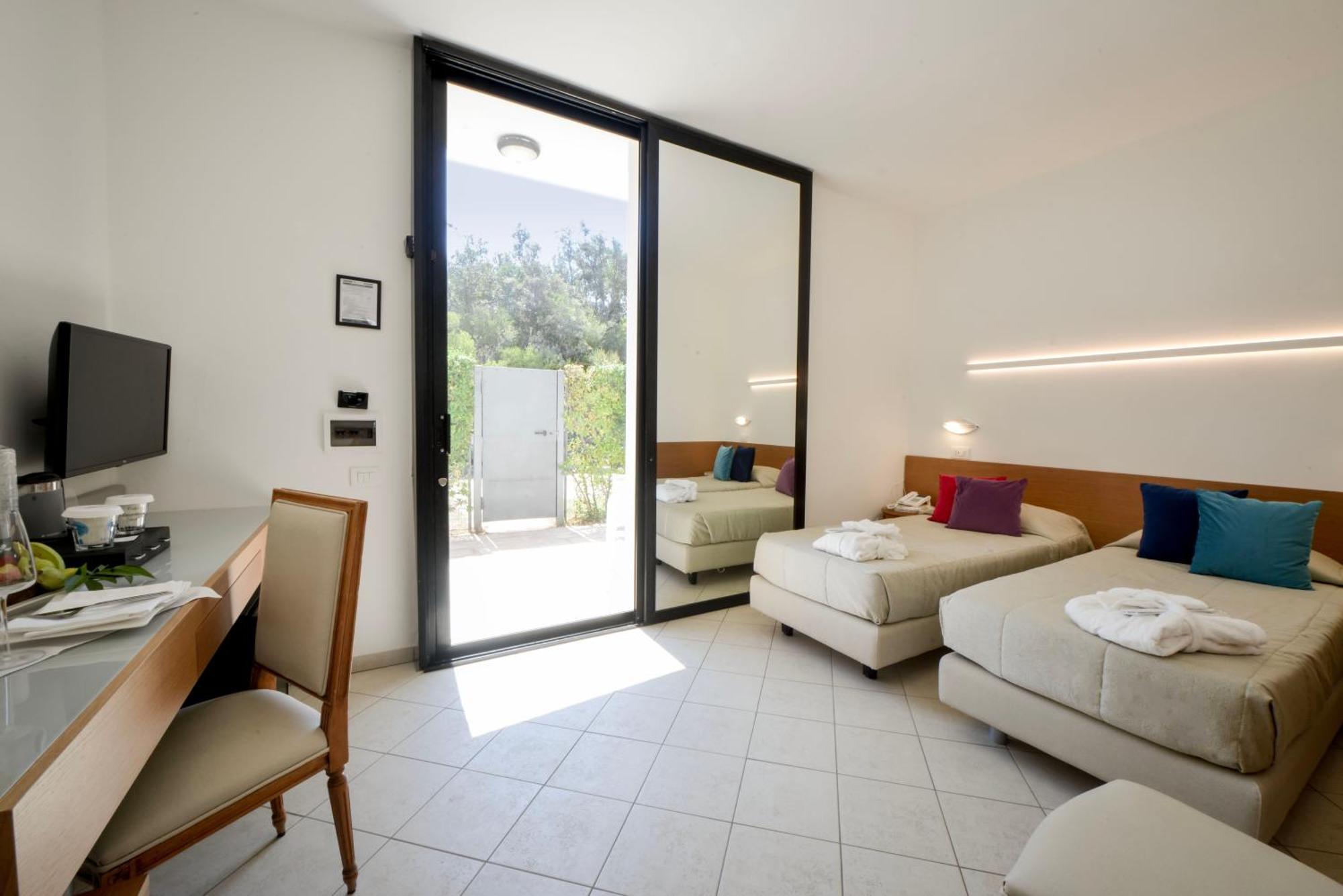 Grand Hotel Masseria Santa Lucia Ostuni Bagian luar foto